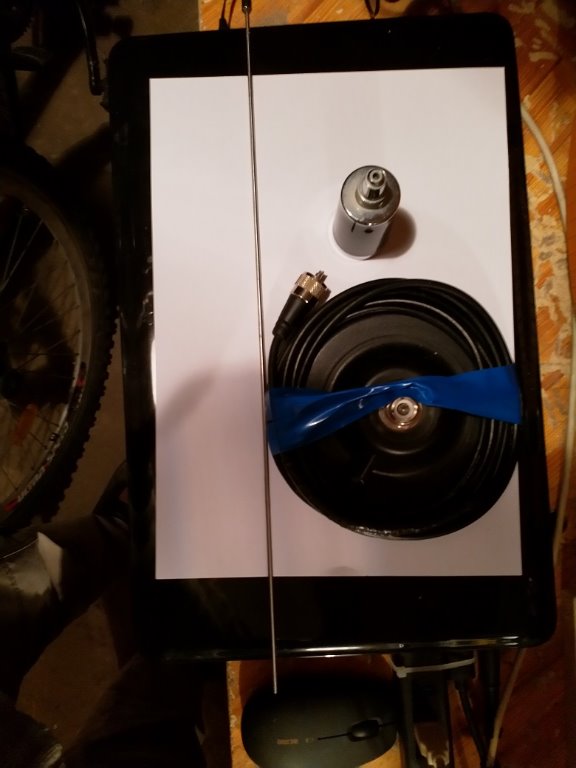 Tram UHF Car Antenna 430-450 MHz (adjusted to repeater "window" 438-439 MHz, used). - 25 EUR