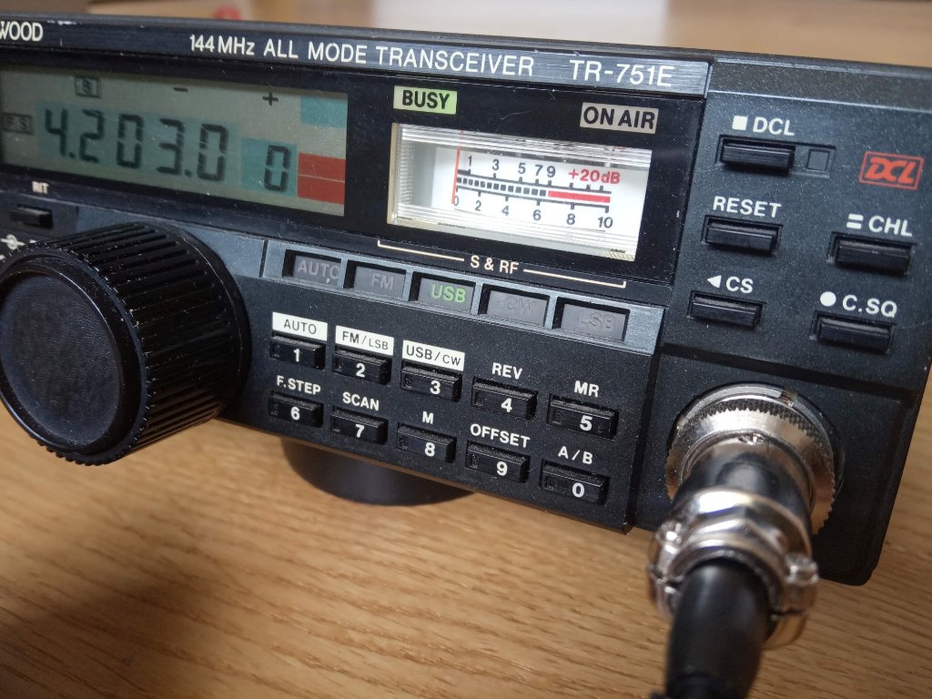tr-751e-s-meter.jpg